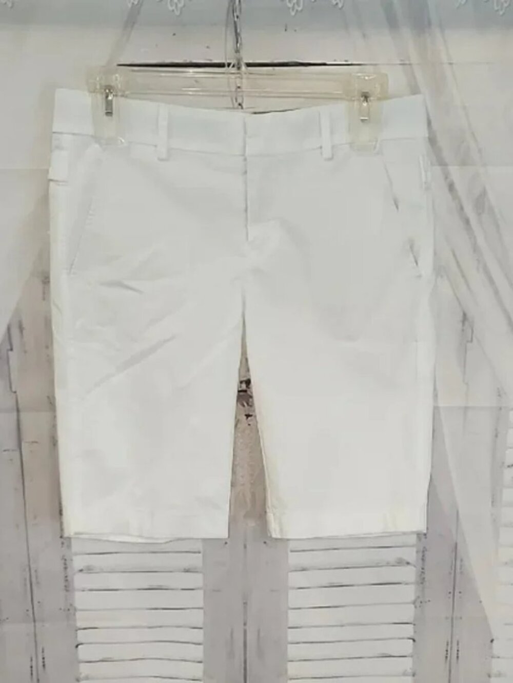 Vince. White Bermuda Shorts